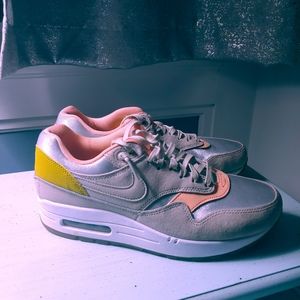 Nike women's sneakers